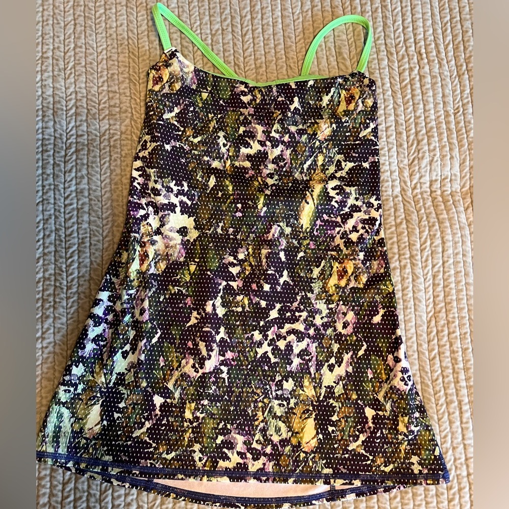 Size 6 Lululemon multicolor